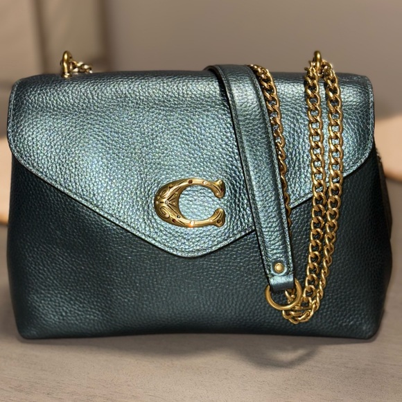 Coach Handbags - Discontinued Coach Tammie shoulder bag, great condition only used maybe twice.